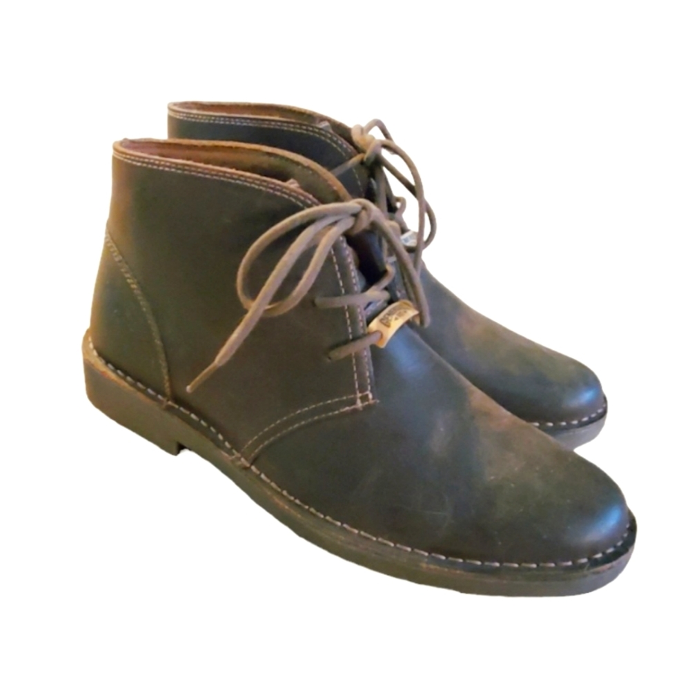 Dockers Tussock Men's Leather Chukka Boots.